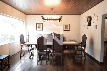 Sala de casa à venda com 4 quartos, 336m² em Vila Madalena, São Paulo