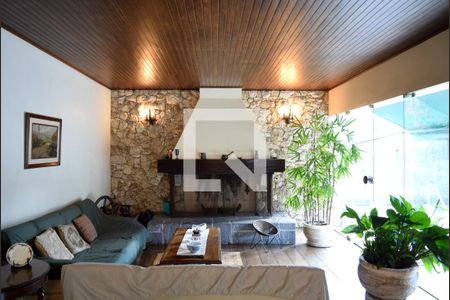 Sala de casa à venda com 4 quartos, 336m² em Vila Madalena, São Paulo