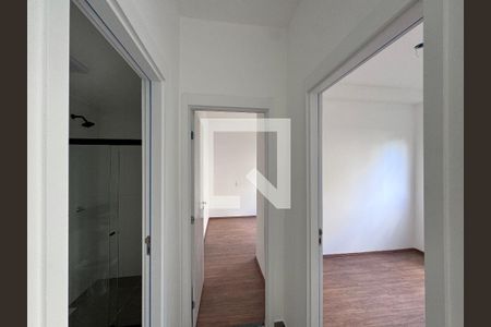 Corredor de apartamento para alugar com 2 quartos, 66m² em Recreio dos Bandeirantes, Rio de Janeiro