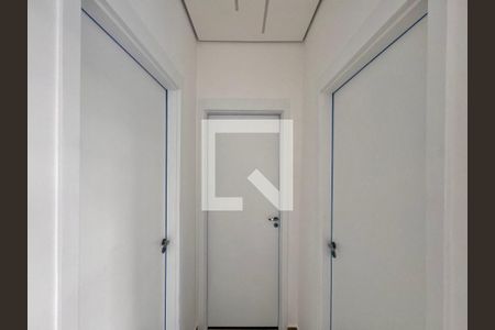 Corredor de apartamento para alugar com 2 quartos, 66m² em Recreio dos Bandeirantes, Rio de Janeiro