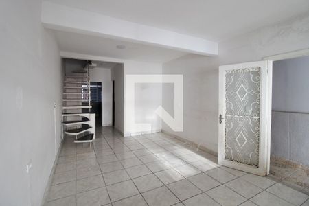 Casa à venda com 4 quartos, 140m² em Rio Pequeno, São Paulo