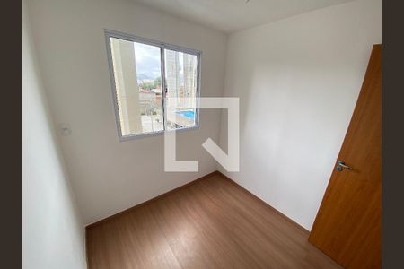 Apartamento para alugar com 2 quartos, 40m² em Del Castilho, Rio de Janeiro