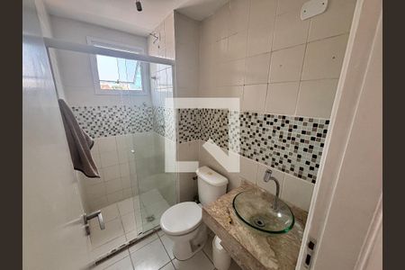 Banheiro de apartamento à venda com 2 quartos, 50m² em Vila Carmosina, São Paulo