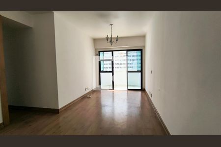 Sala de apartamento para alugar com 3 quartos, 93m² em Barra da Tijuca, Rio de Janeiro