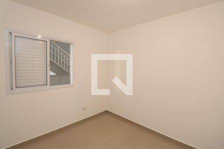 Quarto 1 de apartamento para alugar com 2 quartos, 45m² em Vila Mazzei, São Paulo