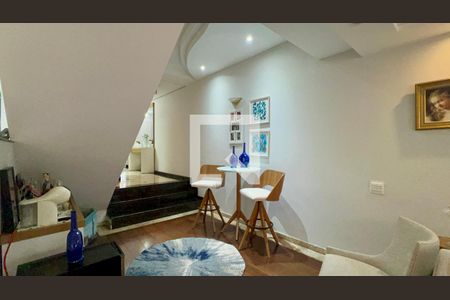 Detalhe de casa de condomínio à venda com 3 quartos, 450m² em Alto de Pinheiros, São Paulo