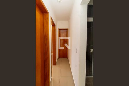 Corredor - Quartos de apartamento para alugar com 2 quartos, 45m² em Vila Mazzei, São Paulo