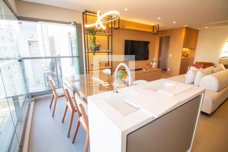Sala de Jantar de apartamento à venda com 2 quartos, 77m² em Campo Belo, São Paulo