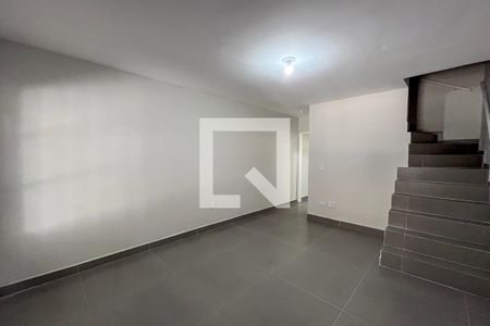 Sala de casa à venda com 2 quartos, 67m² em Vila Brasilio Machado, São Paulo