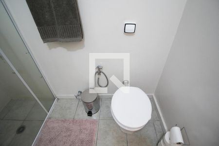 Banheiro de apartamento à venda com 2 quartos, 95m² em Itaim Bibi, São Paulo