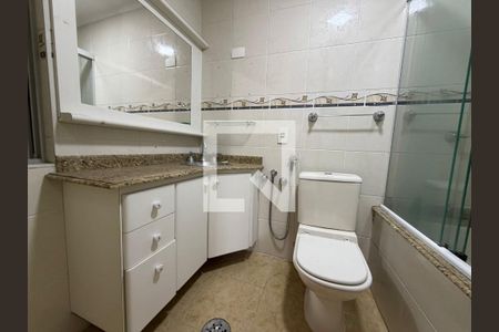 Banheiro  de apartamento para alugar com 3 quartos, 64m² em Vila Carrão, São Paulo