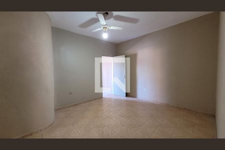 Quarto 01 de casa para alugar com 2 quartos, 130m² em Vila Virginia, Itaquaquecetuba