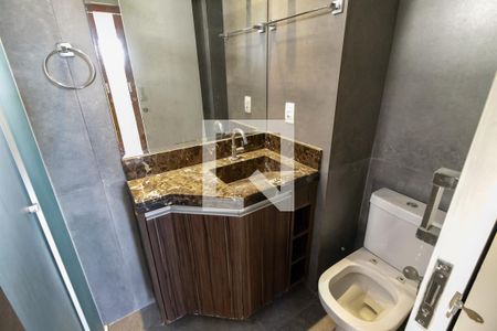 Banheiro de apartamento para alugar com 2 quartos, 53m² em Jardim Paris, São Paulo