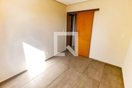 Quarto 1 de apartamento para alugar com 2 quartos, 53m² em Jardim Paris, São Paulo