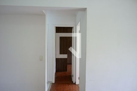Corredor de apartamento para alugar com 2 quartos, 54m² em Vila Andrade, São Paulo