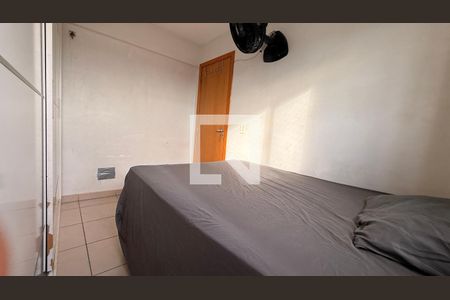 Quarto 01 de apartamento para alugar com 2 quartos, 45m² em Qi 24, Brasília