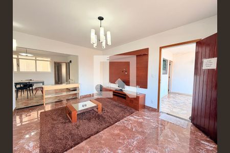 Sala de casa à venda com 4 quartos, 300m² em Bela Vista, Jundiaí