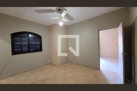 Quarto 01 de casa para alugar com 2 quartos, 260m² em Vila Virginia, Itaquaquecetuba