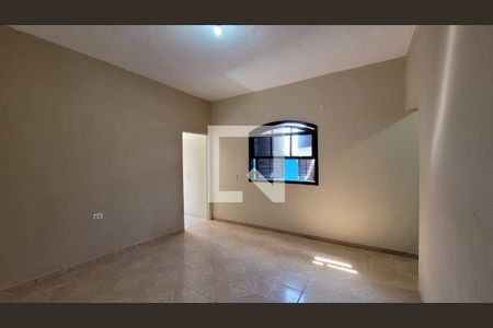 Sala de casa para alugar com 2 quartos, 260m² em Vila Virginia, Itaquaquecetuba