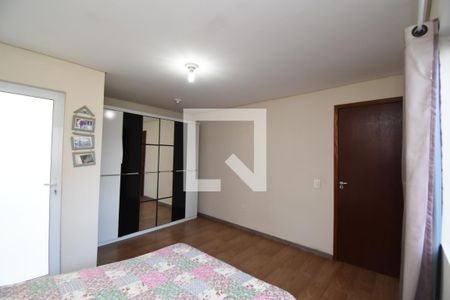 Suíte de casa de condomínio para alugar com 3 quartos, 120m² em Cachoeira, Curitiba