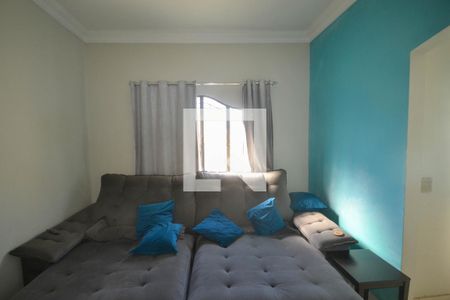 Sala de casa para alugar com 4 quartos, 184m² em Viga, Nova Iguaçu