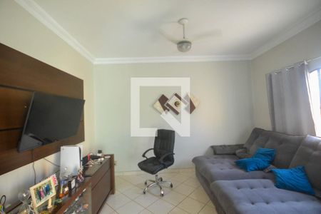 Sala de casa para alugar com 4 quartos, 184m² em Viga, Nova Iguaçu