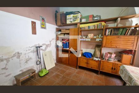 Casa à venda com 4 quartos, 240m² em Cidade Dutra, São Paulo