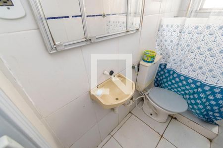 Banheiro de apartamento para alugar com 1 quarto, 40m² em Irajá, Rio de Janeiro