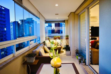 Sacada de apartamento à venda com 3 quartos, 169m² em Vila Clementino, São Paulo