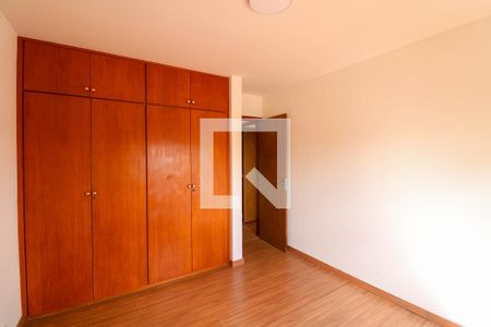 Quarto de apartamento à venda com 2 quartos, 85m² em Santo Amaro, São Paulo