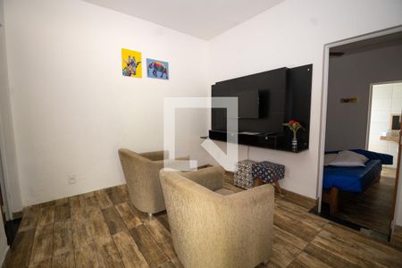 Sala de casa à venda com 1 quarto, 85m² em Estâncias Imperiais, Contagem