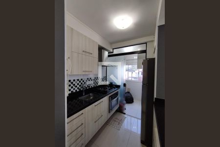 Cozinha - Armários de apartamento para alugar com 2 quartos, 49m² em Taboão, São Paulo