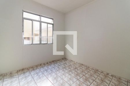 Quarto 2 de apartamento para alugar com 2 quartos, 55m² em Realengo, Rio de Janeiro