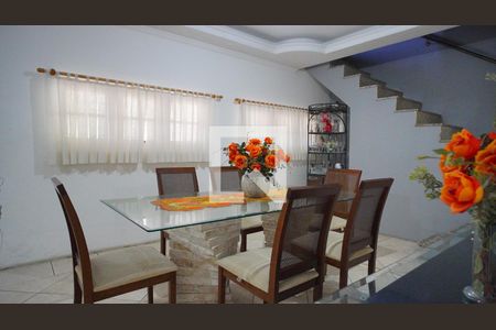 Sala  de casa à venda com 3 quartos, 325m² em Parque Santa Fé, Porto Alegre