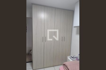 Quarto de apartamento para alugar com 2 quartos, 58m² em Vila Pierina, São Paulo