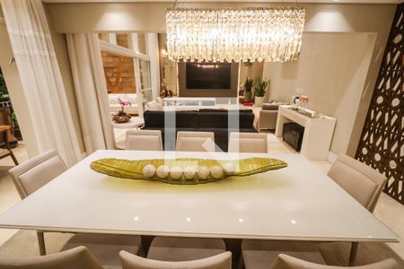 Sala de Jantar de apartamento à venda com 4 quartos, 248m² em Vila Suzana, São Paulo