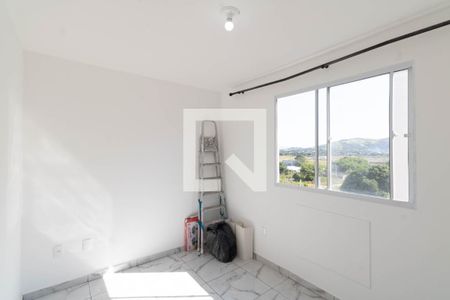 Quarto 1 de apartamento para alugar com 2 quartos, 60m² em Santa Cruz, Rio de Janeiro