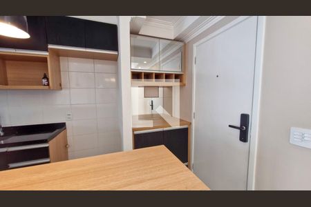 Sala/cozinha de apartamento para alugar com 2 quartos, 55m² em Interlagos, São Paulo