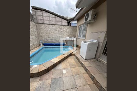 Área externa de casa para alugar com 2 quartos, 130m² em Campo Grande, Rio de Janeiro