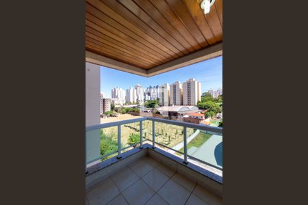 SACADA de apartamento à venda com 4 quartos, 130m² em Mansões Santo Antônio, Campinas