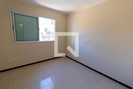 QUARTO 1 de apartamento à venda com 4 quartos, 130m² em Mansões Santo Antônio, Campinas