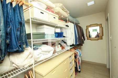 Closet da suíte de casa à venda com 3 quartos, 206m² em Jardim Bela Vista, Santo André