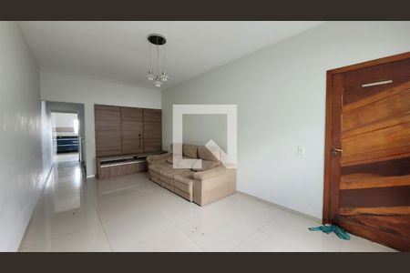 Sala de casa para alugar com 2 quartos, 167m² em Jardim Amazonas, Itaquaquecetuba