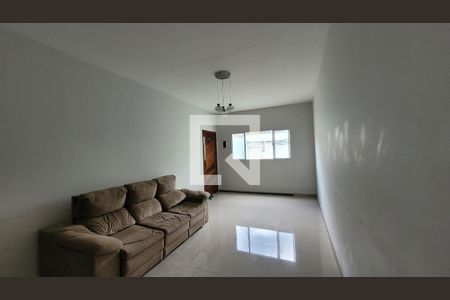 Sala de casa para alugar com 2 quartos, 167m² em Jardim Amazonas, Itaquaquecetuba
