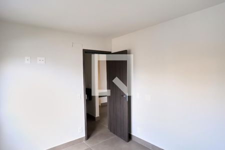 Quarto de kitnet/studio à venda com 1 quarto, 40m² em Santa Efigênia, Belo Horizonte
