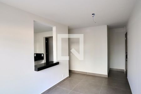 Sala de kitnet/studio à venda com 1 quarto, 57m² em Santa Efigênia, Belo Horizonte