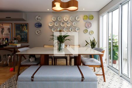 Sala  de casa de condomínio à venda com 4 quartos, 240m² em Vila Andrade, São Paulo