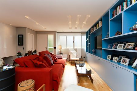 Sala  de casa de condomínio à venda com 4 quartos, 240m² em Vila Andrade, São Paulo