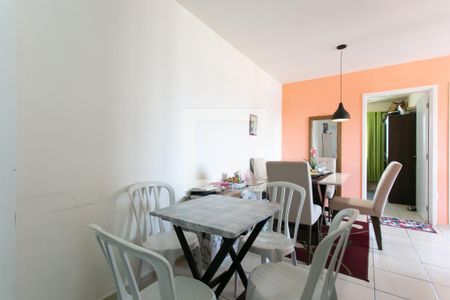 Sala de apartamento à venda com 2 quartos, 50m² em Jardim Guaianazes, São Paulo