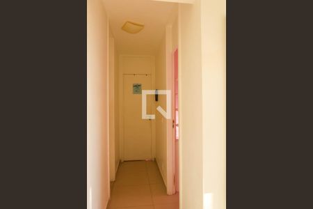 Corredor de apartamento para alugar com 2 quartos, 51m² em Engenho de Dentro, Rio de Janeiro